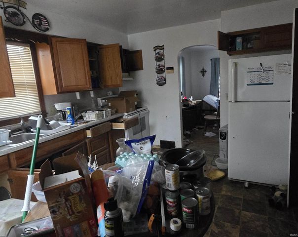 1862 Marshall Avenue, Evansville, IN 47714