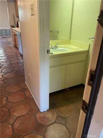294 S Marengo, Pasadena, CA 91101