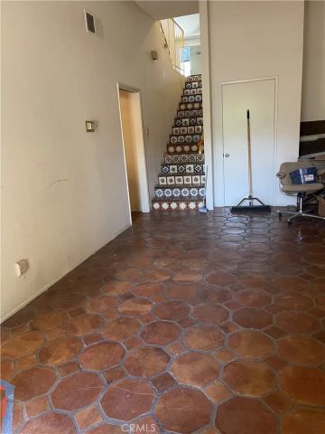 294 S Marengo, Pasadena, CA 91101