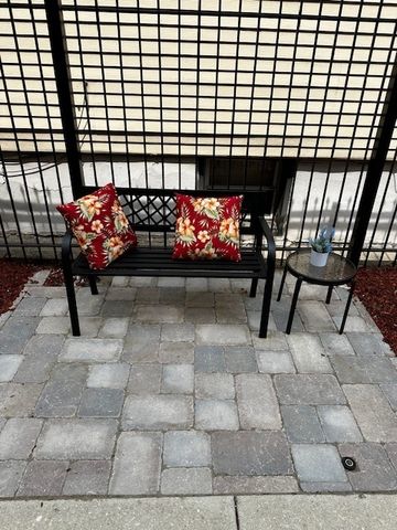 1614 N Harding Avenue G, Chicago, IL 60647