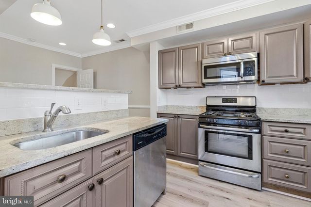 1264 PENN ST NE, Washington, DC 20002