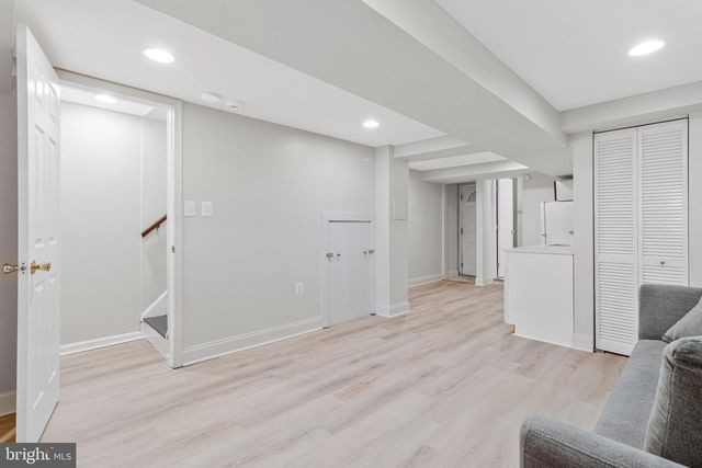 1264 PENN ST NE, Washington, DC 20002