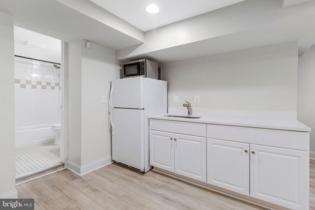 1264 PENN ST NE, Washington, DC 20002