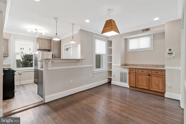 1264 PENN ST NE, Washington, DC 20002