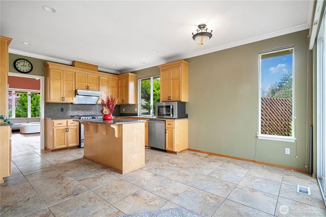 11702 Wilmington Way, Mukilteo, WA 98275