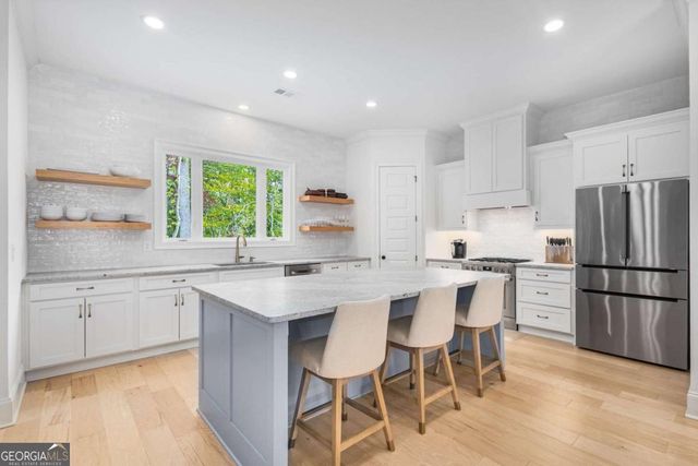 7150 Bluebird Cove, Gainesville, GA 30506