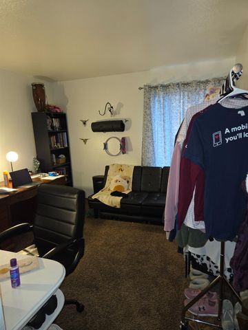 577 North St, Corning, CA 96021