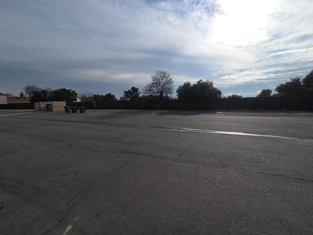 577 North St, Corning, CA 96021