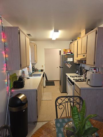 577 North St, Corning, CA 96021