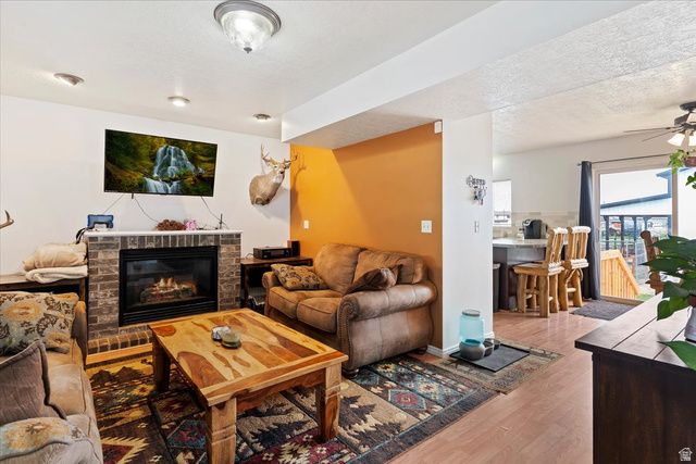 1254 W 725 N, Clinton, UT 84015