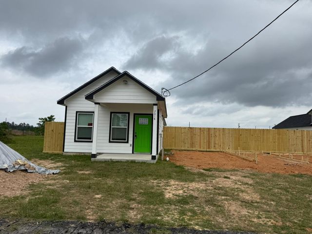 7018 5914 02, Cleveland, TX 77327