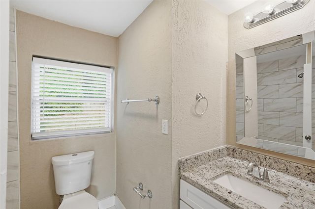 303 JOSEPHINE AVENUE, Fruitland Park, FL 34731