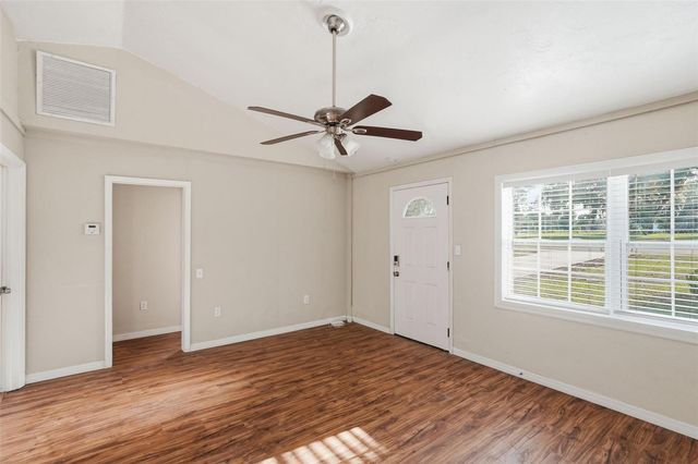 303 JOSEPHINE AVENUE, Fruitland Park, FL 34731
