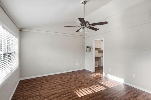 303 JOSEPHINE AVENUE, Fruitland Park, FL 34731