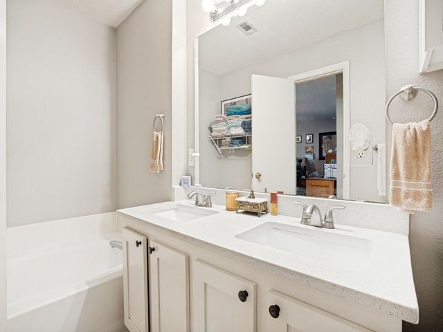 1036 Summit Drive, Justin, TX 76247