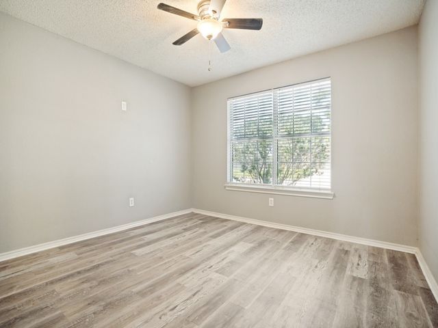 1036 Summit Drive, Justin, TX 76247
