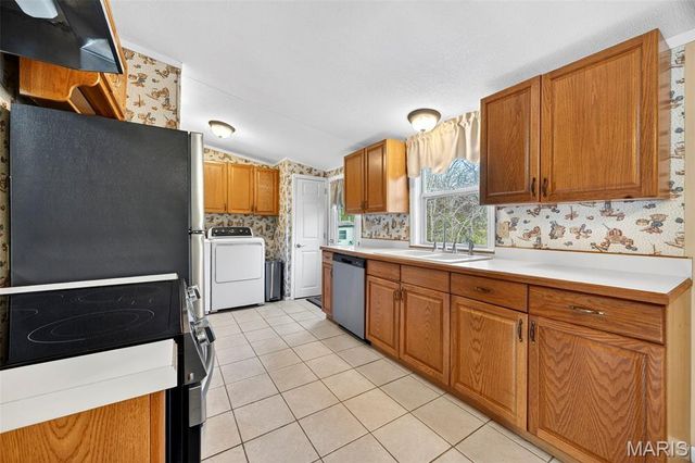 290 Chapman Farm Road, Winfield, MO 63389