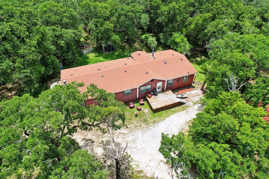 141 Morning Dove LN, Elgin, TX 78621