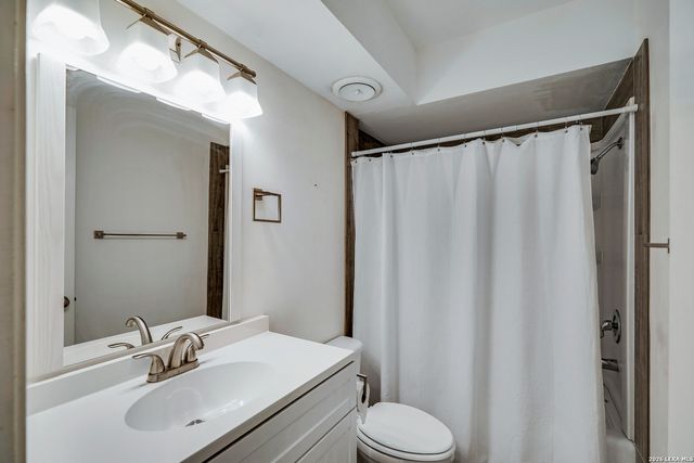 168 Barilla Pl Apt 102, San Antonio, TX 78209