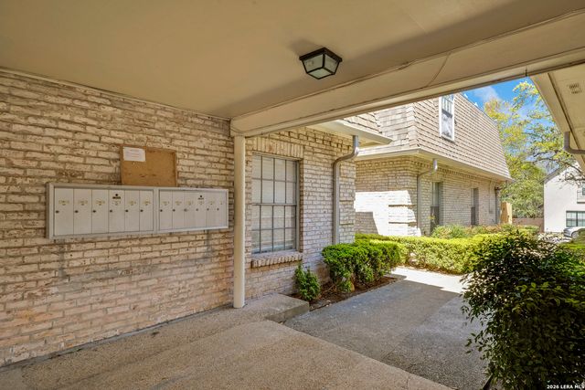 168 Barilla Pl Apt 102, San Antonio, TX 78209