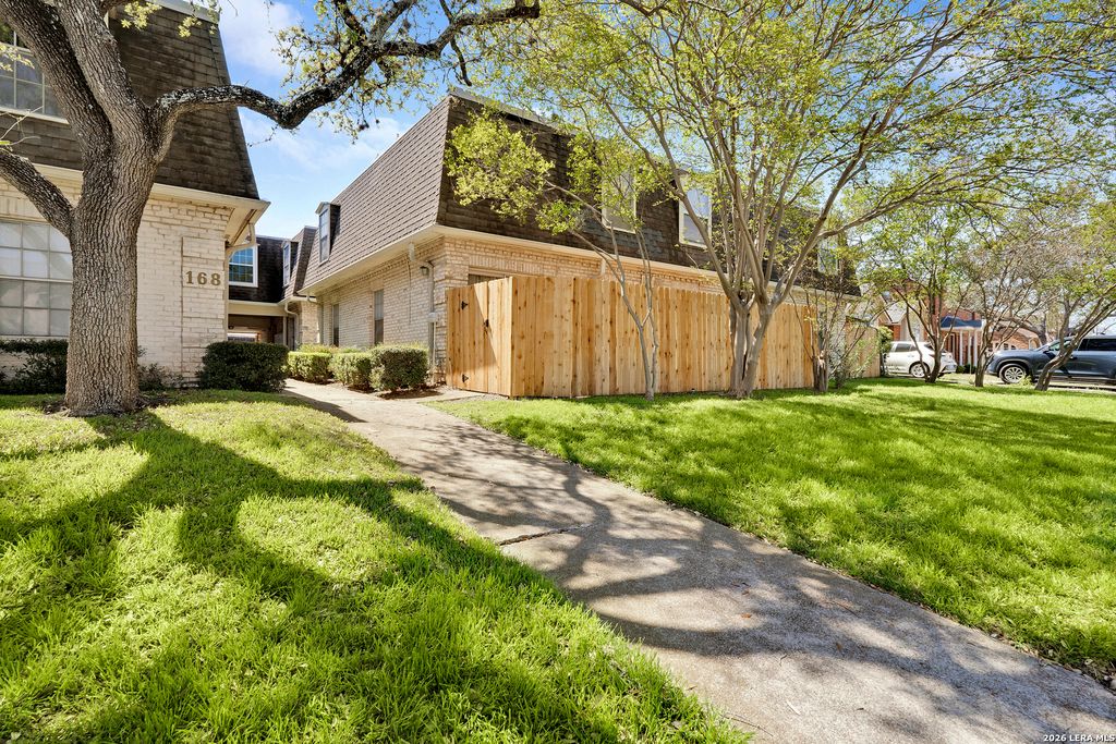 168 Barilla Pl Apt 102, San Antonio, TX 78209