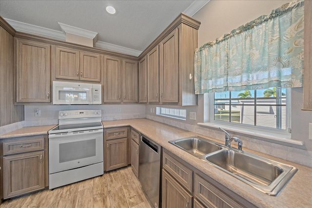 68 EDESSA DRIVE, Palmetto, FL 34221