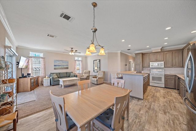 68 EDESSA DRIVE, Palmetto, FL 34221