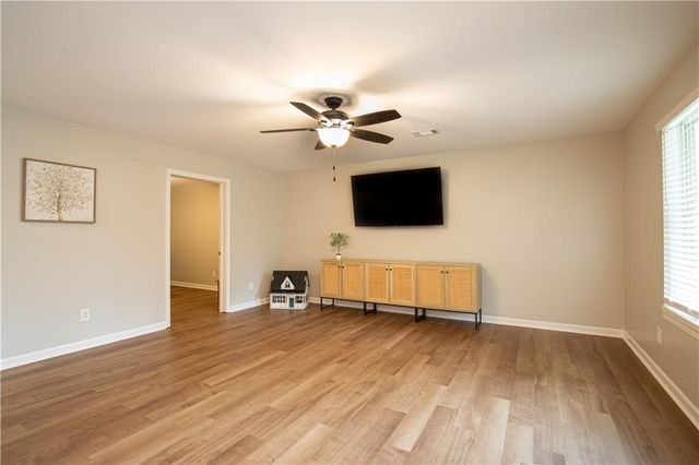 36 Thunder Hawk Lane NE, Rydal, GA 30171