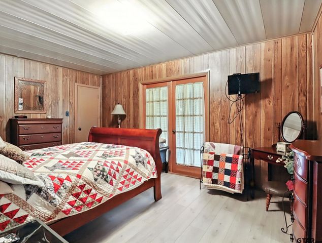 402 Watson Rd, Longview, TX 75604