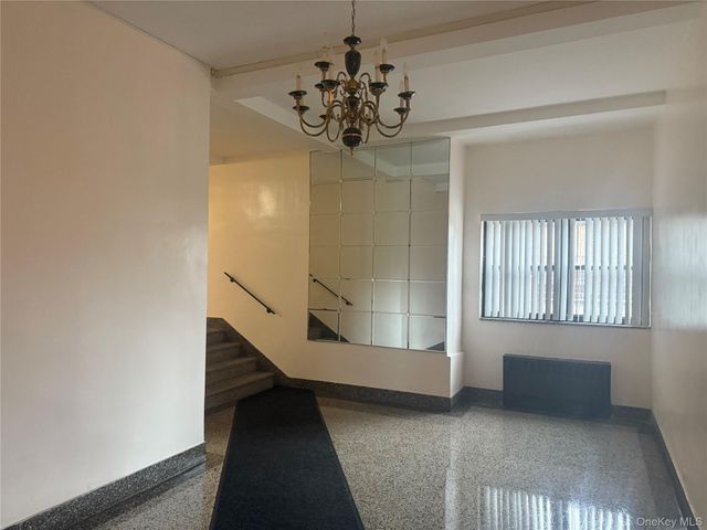 147-14 84 Road 2A, Briarwood, NY 11435