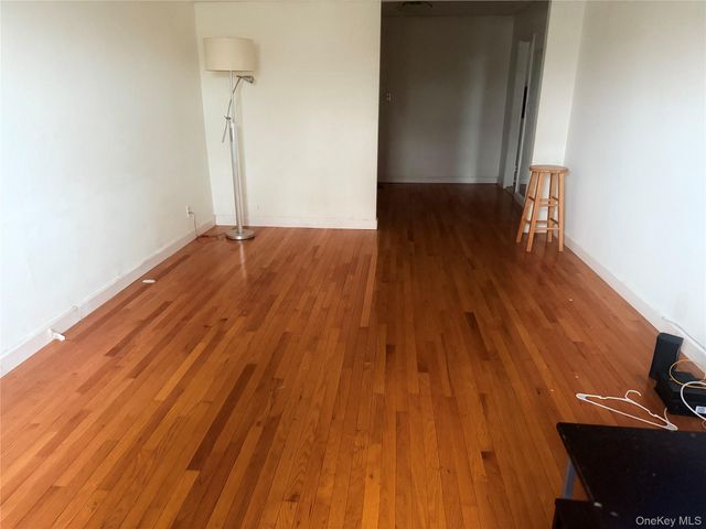 147-14 84 Road 2A, Briarwood, NY 11435