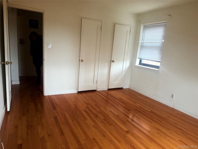 147-14 84 Road 2A, Briarwood, NY 11435