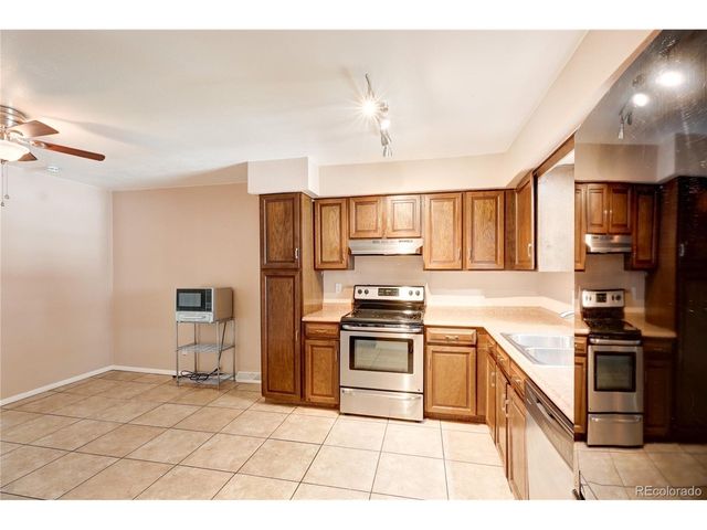 2826 S Wheeling Way, Aurora, CO 80014