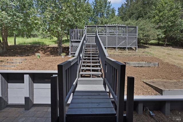 750 wagnon Rd, Sebastopol, CA 95472