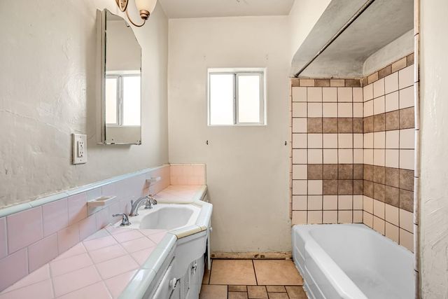 4332 E Ball Avenue, Fresno, CA 93702