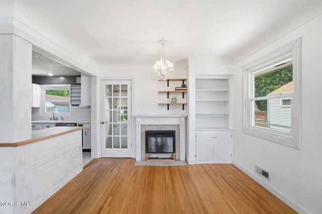 714 Highland Drive, Rossford, OH 43460
