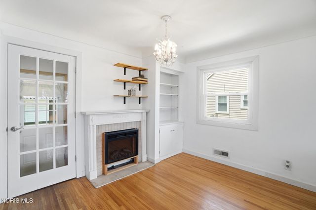 714 Highland Drive, Rossford, OH 43460