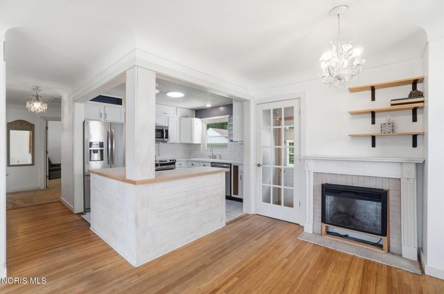 714 Highland Drive, Rossford, OH 43460