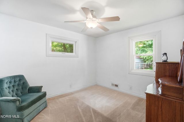 714 Highland Drive, Rossford, OH 43460