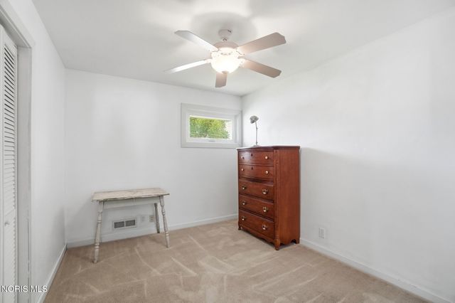 714 Highland Drive, Rossford, OH 43460