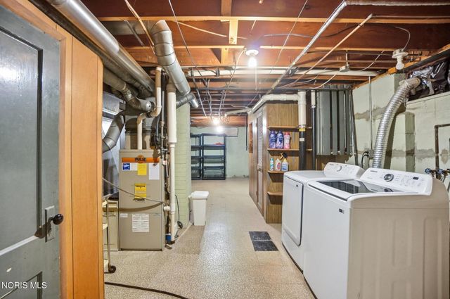 714 Highland Drive, Rossford, OH 43460
