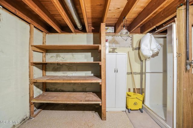 714 Highland Drive, Rossford, OH 43460