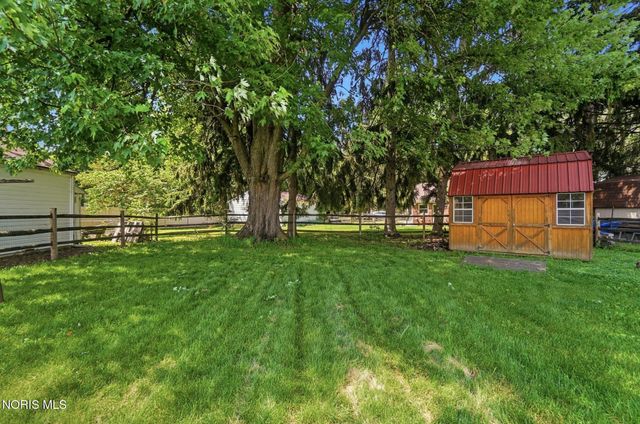 714 Highland Drive, Rossford, OH 43460