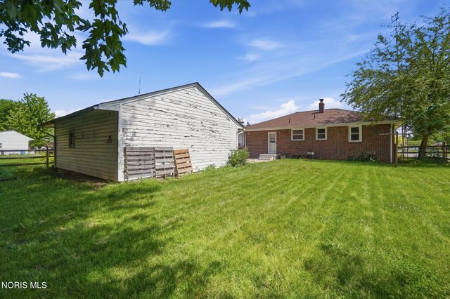 714 Highland Drive, Rossford, OH 43460