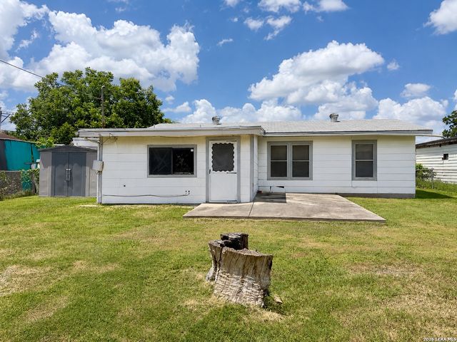 306 Anton Dr, San Antonio, TX 78223