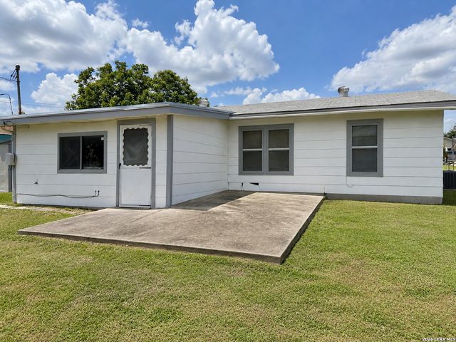 306 Anton Dr, San Antonio, TX 78223