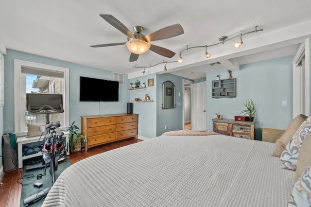 54 Trident Ave 54, Winthrop, MA 02152
