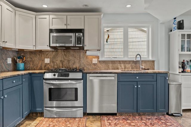 54 Trident Ave 54, Winthrop, MA 02152