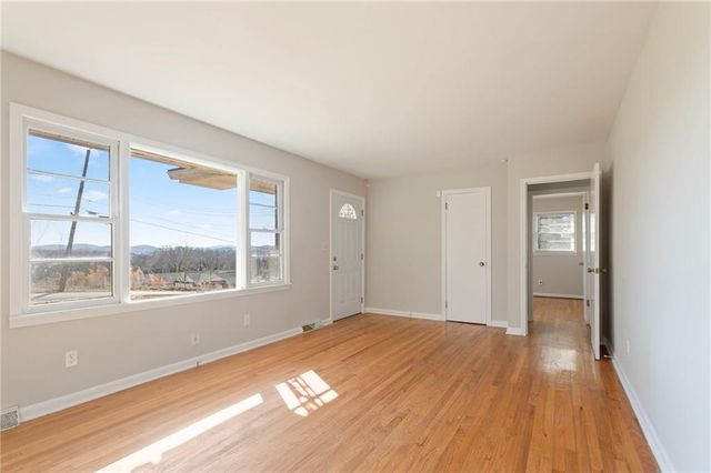 419 E 13th SW Street, Rome, GA 30161