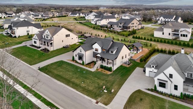 4668 Majestic Meadows Dr, Arrington, TN 37014